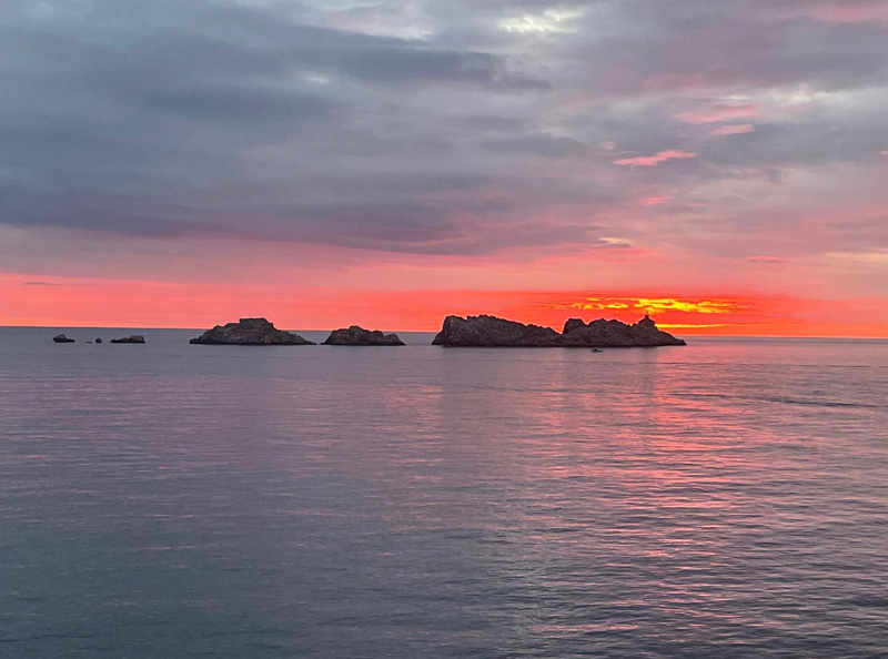Sunset Dubrovnik sailing boat